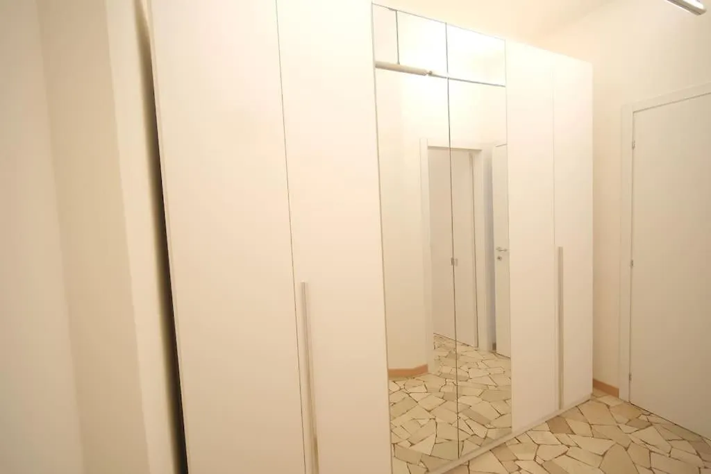 Apartament Sky House Carrara Bergamo